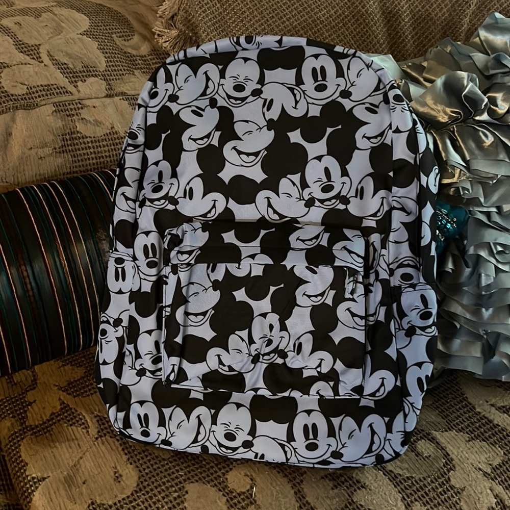 Disney Backpack - Disney Store - Picture 2 of 4